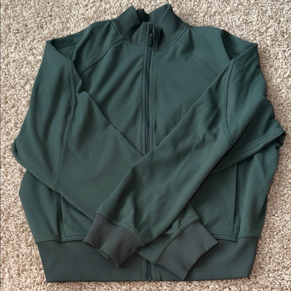 Lululemon track jacket! - Picture 5 of 8
